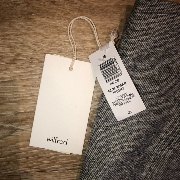 Aritzia Wilfred grey wrap front mini skirt - Picture 2 of 2
